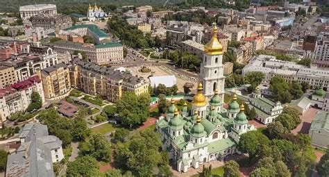Geographical and historical treatment of ukraine, including maps and statistics as well as a survey of its people, economy, and government. Tu Guía de viaje: Todo lo que necesitas saber para viajar ...