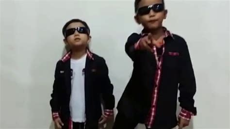 Kalah dalam menang mawi feat syamsul yusof (lirik). Kalah Dalam Menang - Kids - YouTube