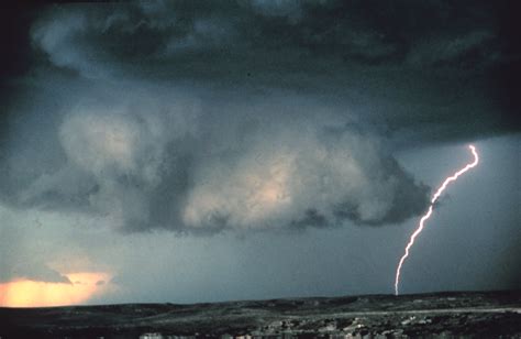 Filewall Cloud With Lightning Noaa Wikimedia Commons