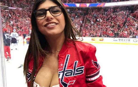 Ex Atriz Porn Mia Khalifa D Receita De Coquetel Molotov Nas Redes