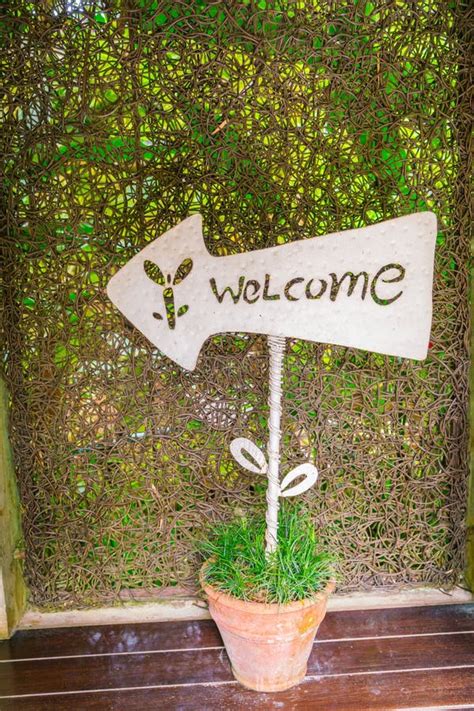 Welcome Sign N Front Hotel Stock Photos Free And Royalty Free Stock