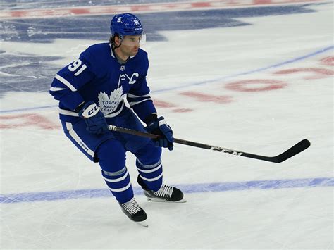 Video Maple Leafs John Tavares Returns To The Ice Nhl Trade Rumors