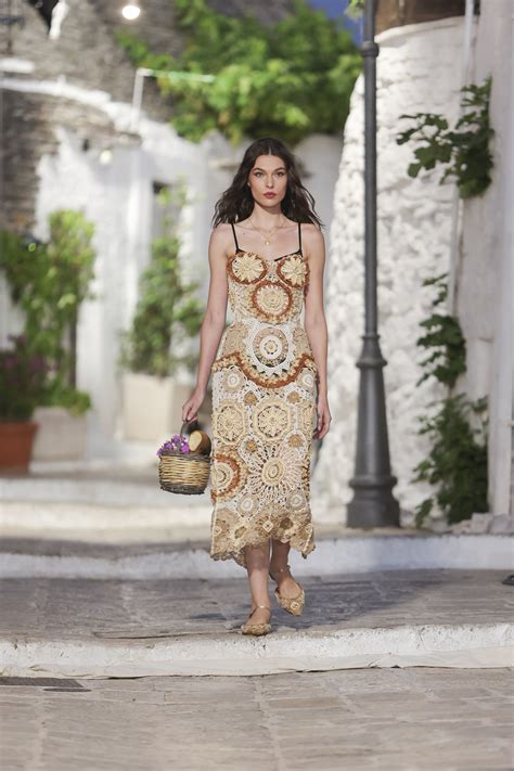 Dolce And Gabbana La Sfilata Alta Moda In Puglia Ai 2023 24 Amica