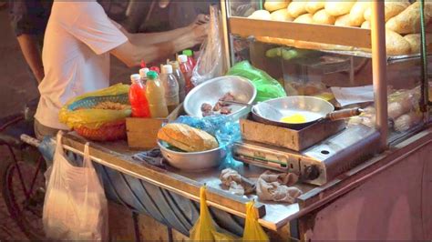 Vietnamese Street Food French Baguette And Fried Egg Bánh