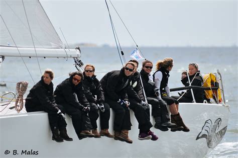 The Sea Is For Sirens An All Female Yacht Racing Team Pave The Way