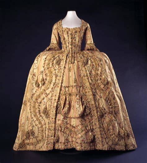Womens Fashions Of The 1700s Bellatory