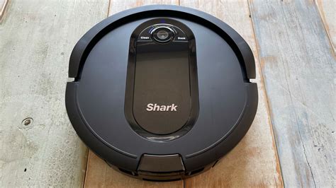 Shark Iq Robot Self Empty Xl R101ae Review 2021 Pcmag Asia