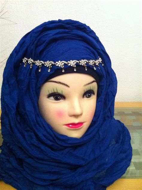 Pin By Nadia 👑 Karam On Hijabi ️ Princess Islamic Fashion Hijab Pins Hijab Fashion