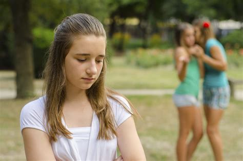 Teen Peer Pressure A Primer For Parents The Right Step
