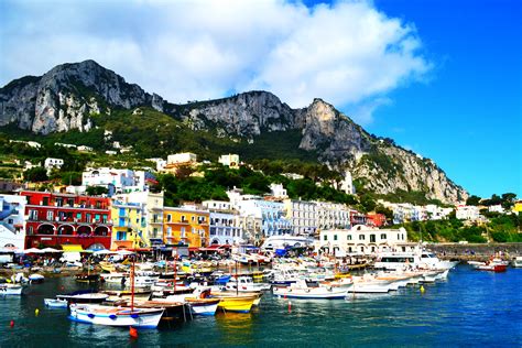 Filehabour Of Capri Wikimedia Commons