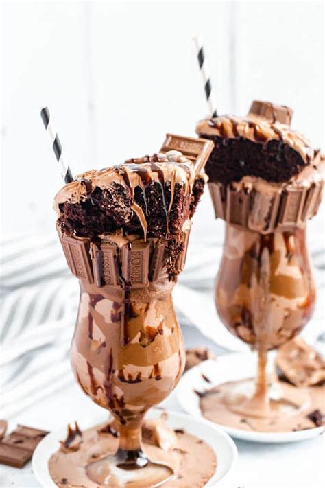 ultimate chocolate lovers freakshake ~ recipe queenslee appétit recipe food drinks dessert