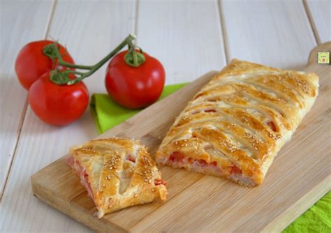 Queste lasagne prosciutto e mozzarella sono anche veloci da preparare rispetto alle tante lasagne che ho preparato. Strudel prosciutto pomodoro e mozzarella, facile, veloce e ...