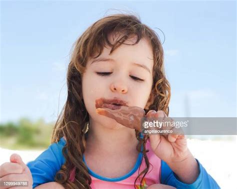 Popsicle Melting Fotografías E Imágenes De Stock Getty Images