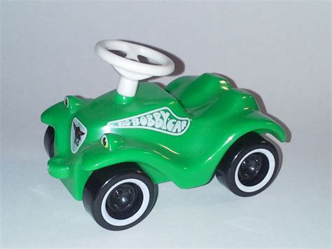 A bobby car is a toy car designed for children from the age of around twelve months. Mueslibaer Spielwaren - BIG - Mini Bobby Car Classic grün