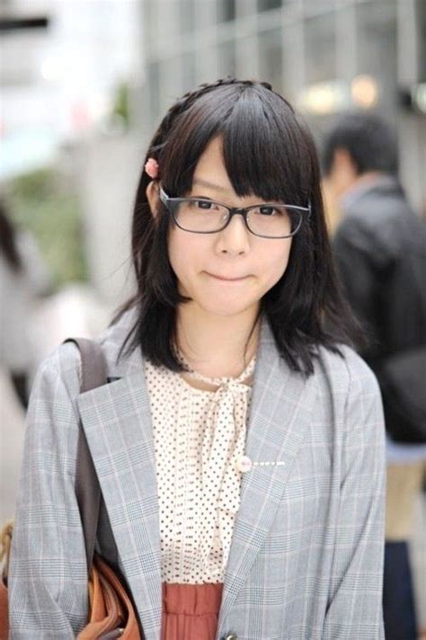 【画像】美人なのに眼鏡かけた地味女w 暇人o／速報 ライブドアブログ 可愛いアジア女性 アジアの女性 美少女