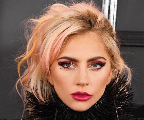 Lady gaga ретвитнул(а) adam harris. Lady Gaga (Stefani Joanne Angelina Germanotta) Biography ...