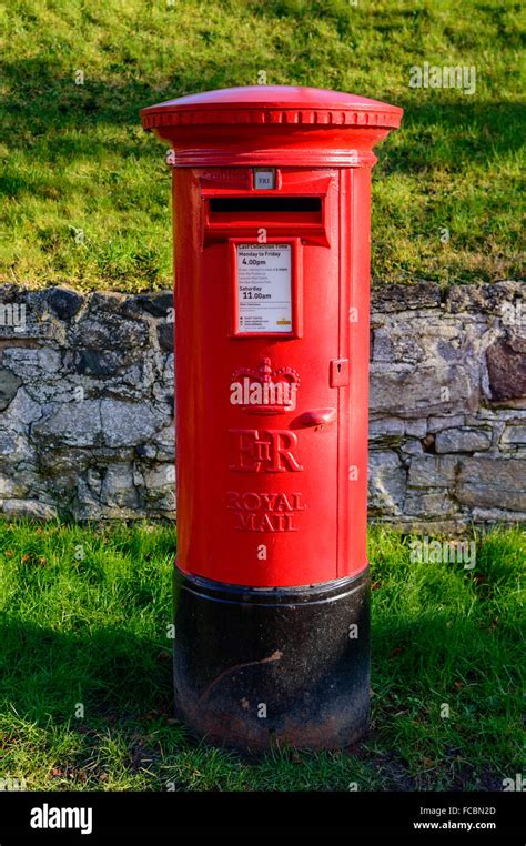 Classic Icon British Post Box Pillar Box Hi Res Stock Photography And