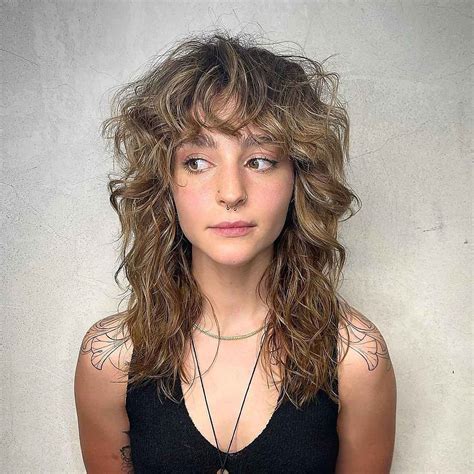 Best Layered Hair With Bangs For Curly Hair Styles Curly Hair With Bangs Natural