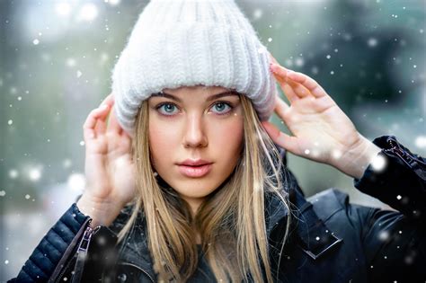 Wallpaper Blonde Portrait Snow Winter Cold Women Outdoors Hat Face 2048x1365