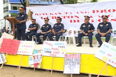 Cebu Cops Hold Rally On Illegal Drugs Campaign Abs Cbn News