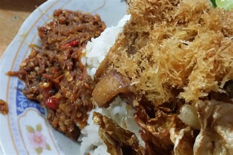 105 resep sambal bebek ala rumahan yang mudah dan enak dari komunitas memasak terbesar dunia! Nasi Bebek Goreng Cabang Purnama, Gubeng, Surabaya ...