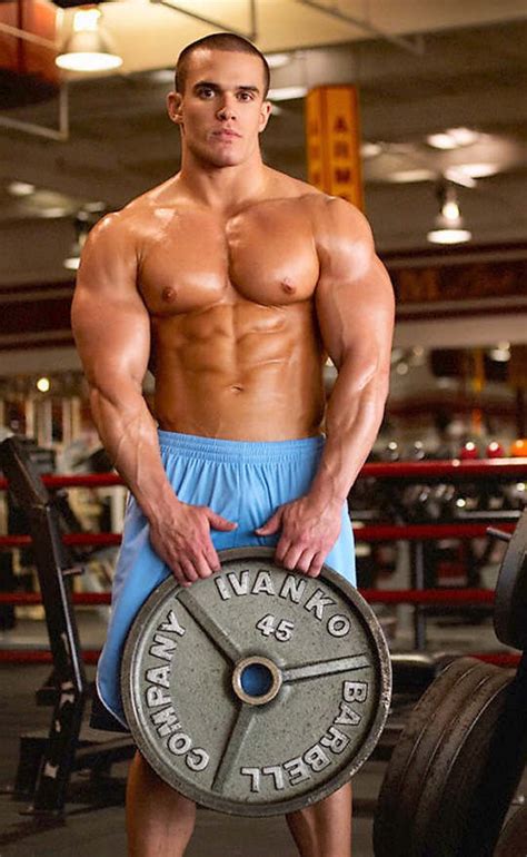 Gymspiration: Body Builder Muscle