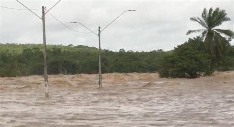 Após Chuvas Alagoas Tem 56 Cidades Em Emergência E Natal Decreta Calamidade Pública Notícias
