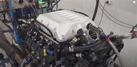 Supercharged 73l Ford Godzilla Hits 1000 Horsepower On Dyno Video