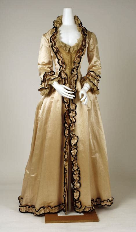 What Exactly Is A Tea Gown ~ American Duchess