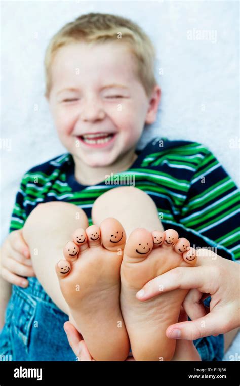 Tickling Feet Hi Res Stock Photography And Images Alamy
