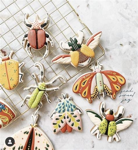 Pin By Betha Rush On The Bug Board Sugar Cookies Decorated Sugar