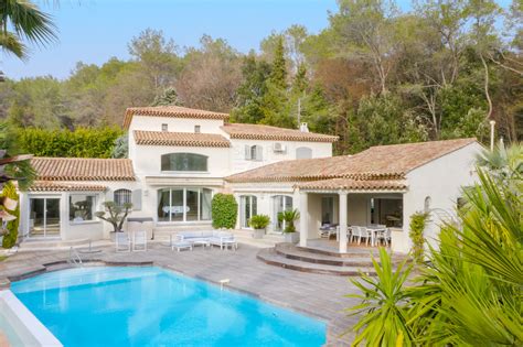 Vente Splendide Villa Provençale 270m2 Roquefort Les Pins Nomde