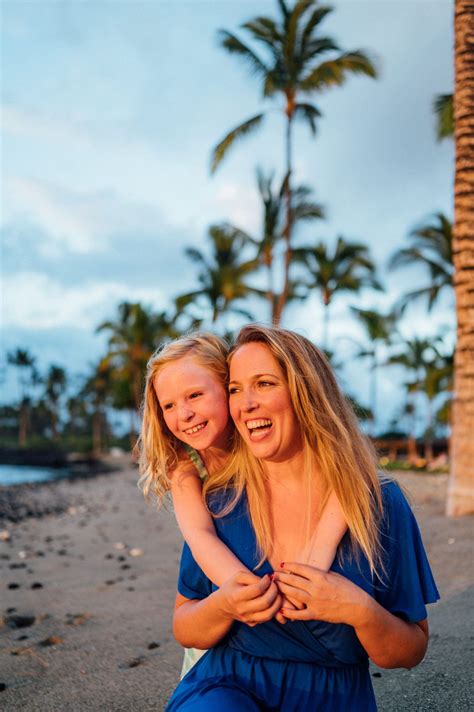 Sweet Mother Daughter Photography Mauna Lani Hotel Hawaii Photographer Wilde Sparrow