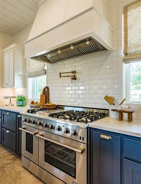 If you're considering a navy blue kitchen, look no further than these inspiring spaces and accompanying paint colors. Benjamin Moore Hale Navy: The Best Navy Blue Paint Color ...