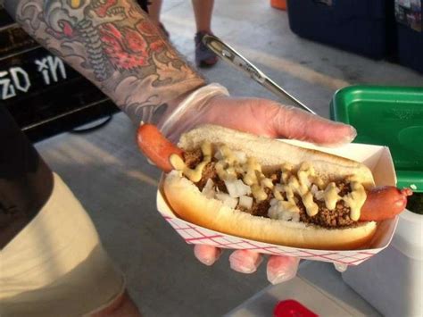 Poor Hueys Hot Dog Company Eat Thrillist Atlanta