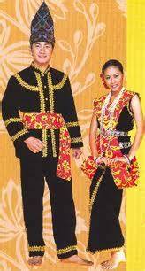 Jenis pakaian tradisional kaum melayu. KEPELBAGAIAN BUDAYA PEMAKAIAN DI MALAYSIA: PAKAIAN ...