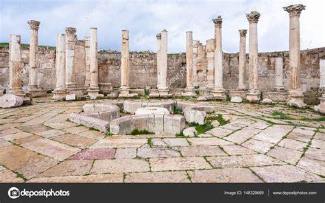 Within this structure, your coach teaches you to plan your challenges and other activities. Marché antique Agora dans la ville de Jerash image libre ...