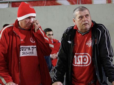 The following 2 files are in this category, out of 2 total. יורוליג סמל - שמעון פרס לערן זהבי: "פיו פיו הוא סמל לשלום ...