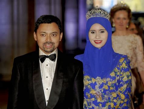 Warisan Raja And Permaisuri Melayu Pengiran Anak Sarahlambang Wanita