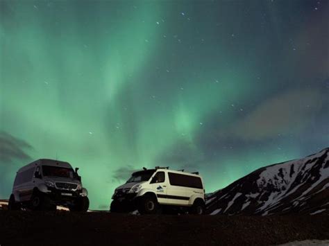 Iceland New Year Holiday Northern Lights Explorer Helping Dreamers Do