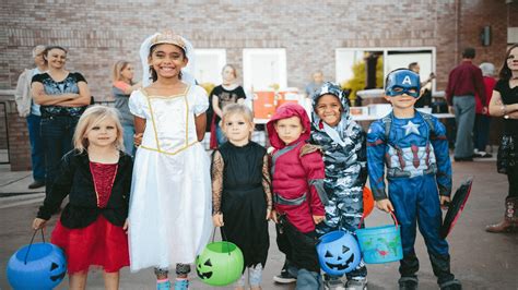 Cdc Director Weighs In On Whether Kids Should Go Trick Or Treating On