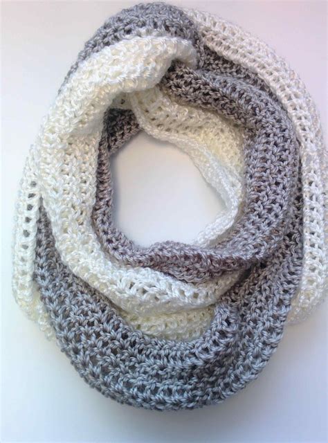 Easy Infinity Scarf Crochet Pattern Infinity Scarf Patterns For
