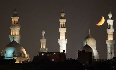 Ramadan Crescent Hilal صورة رائعة هلال رمضان Islamicgreetings