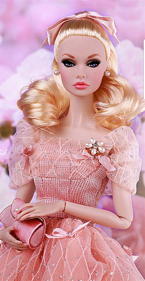 pin by neura abreu on barbie glamour dolls fashion barbie fashion