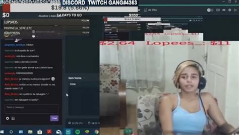 Twitch Streamer Flashing Her Boobs On Stream Accidental Nip Slip Boob Flash EroFound