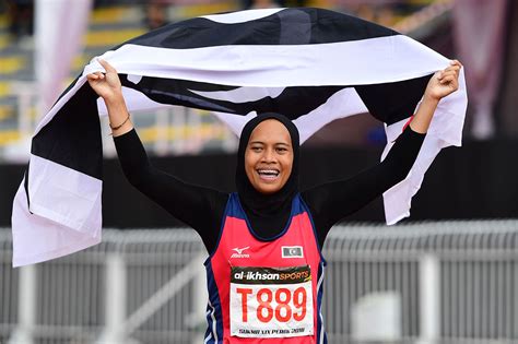 Sukan malaysia atau dikenali sebagai sukma xix 2018 bakal berlangsung mulai 14 september hingga 22 september 2018 yang bertempat di negeri perak. PenyuSukandotcom - Sukan Malaysia SUKMA Perak 2018 ...
