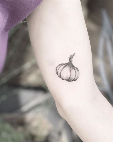30 Pretty Garlic Tattoos To Inspire You Tattoos Tattoo Pattern