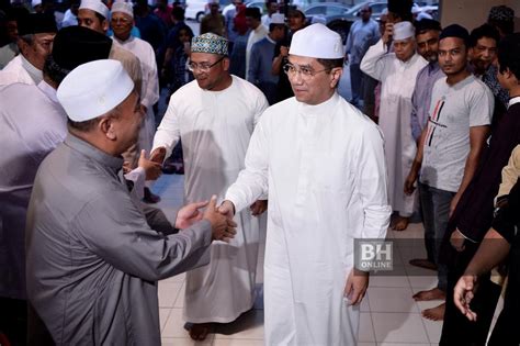 Office address of dato' seri mohamed azmin bin ali is as follow: Kebenaran akan muncul - Azmin | Nasional | Berita Harian