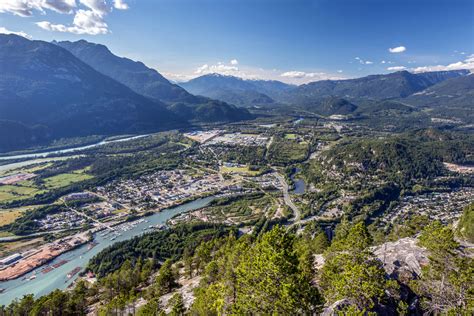 Få med deg severdigheter som brackendale eagles provinspark og brackendale eagle reserve mens du utforsker brackendale. Squamish, B.C.: The Next Great Adventure Towns ...