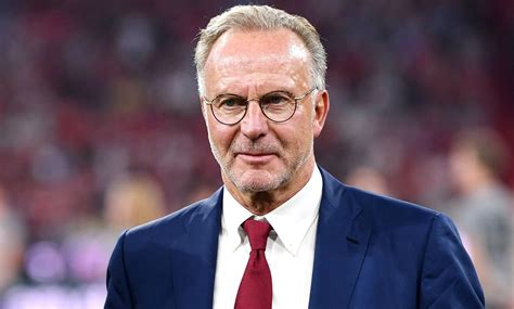 Il évoluait au poste d'attaquant. Karl-Heinz Rummenigge setzt sich für Rückkehr der ...
